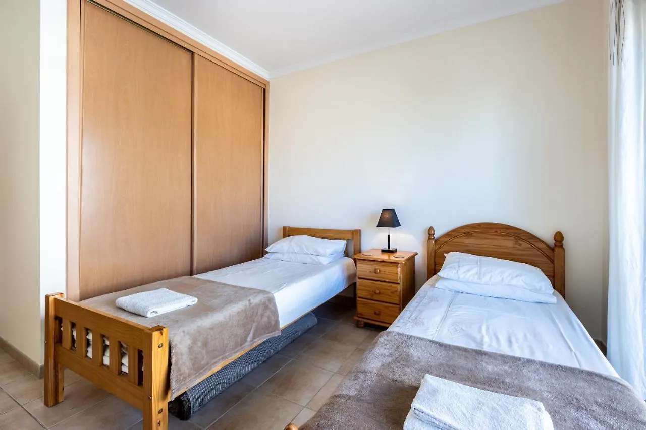 Apartment Lesley Armacao de Pera